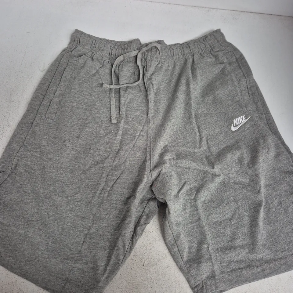 NIKE MEN'S SHORTS – GREY, STANDARD FIT, XL