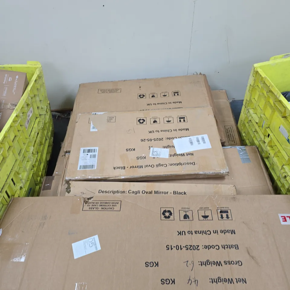 PALLET OF APPROXIMATELY 10 ASSORTED DAMAGED MIRRORS