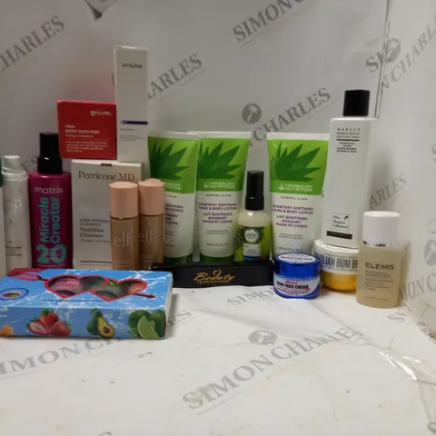 LOT OF HOUSEHOLD ITEMS TO INCLUDE GRUUM BODY WASH BAR, ETC