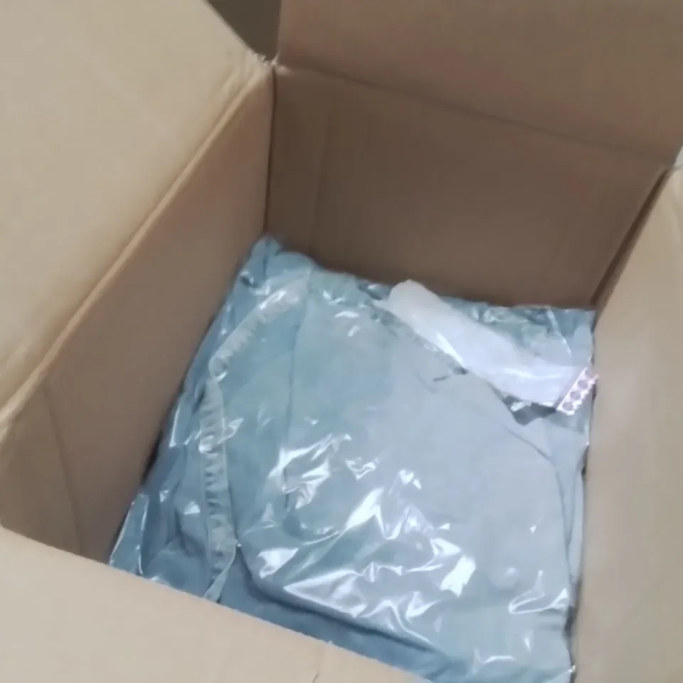 BOXED BRAND NEW APPROXIMATELY 17 SIMPLY BE LIGHT WASH BODYSUIT SIZE 26