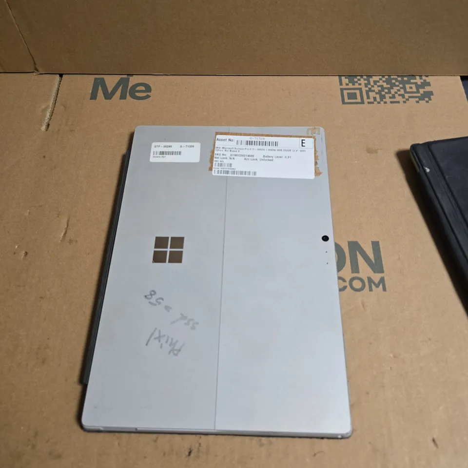 MICROSOFT SURFACE PRO 6 (I7-8650U, 8GB RAM, 256GB) 12.3" TABLET WITH KEYBOARD 