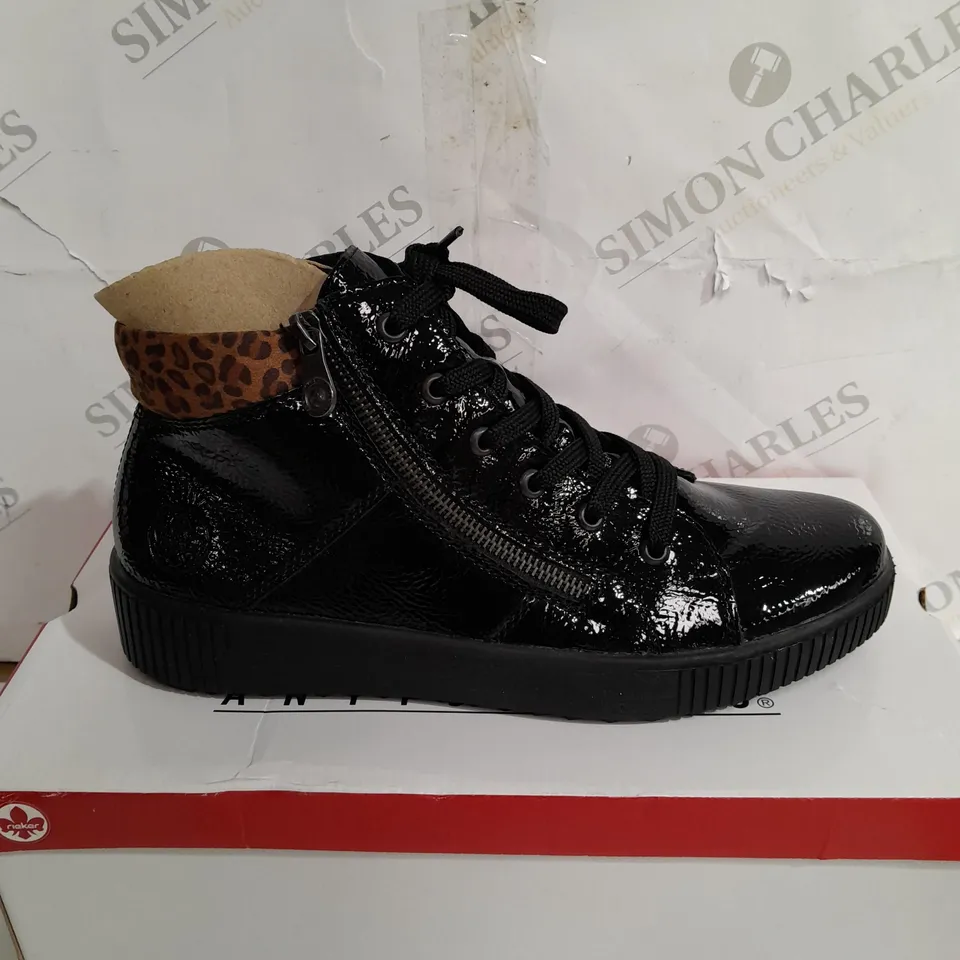 BOXED RIEKER HIGH TOP CUFFED SHOES, LEOPARD/BLACK - SIZE 7.5