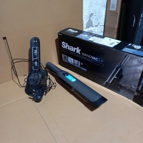 BOXED SHARK WANDVAC 1.0