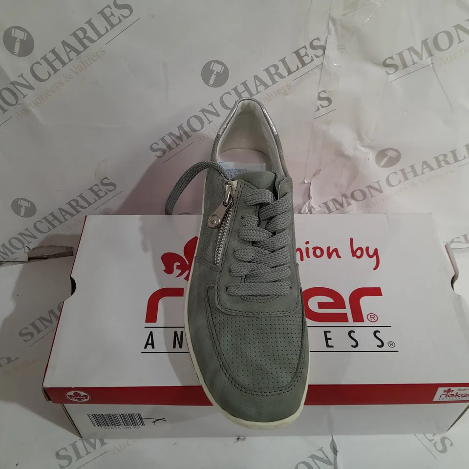 BOXED RIEKER SDE ZIPPED GREEN TRAINERS SIZE 39