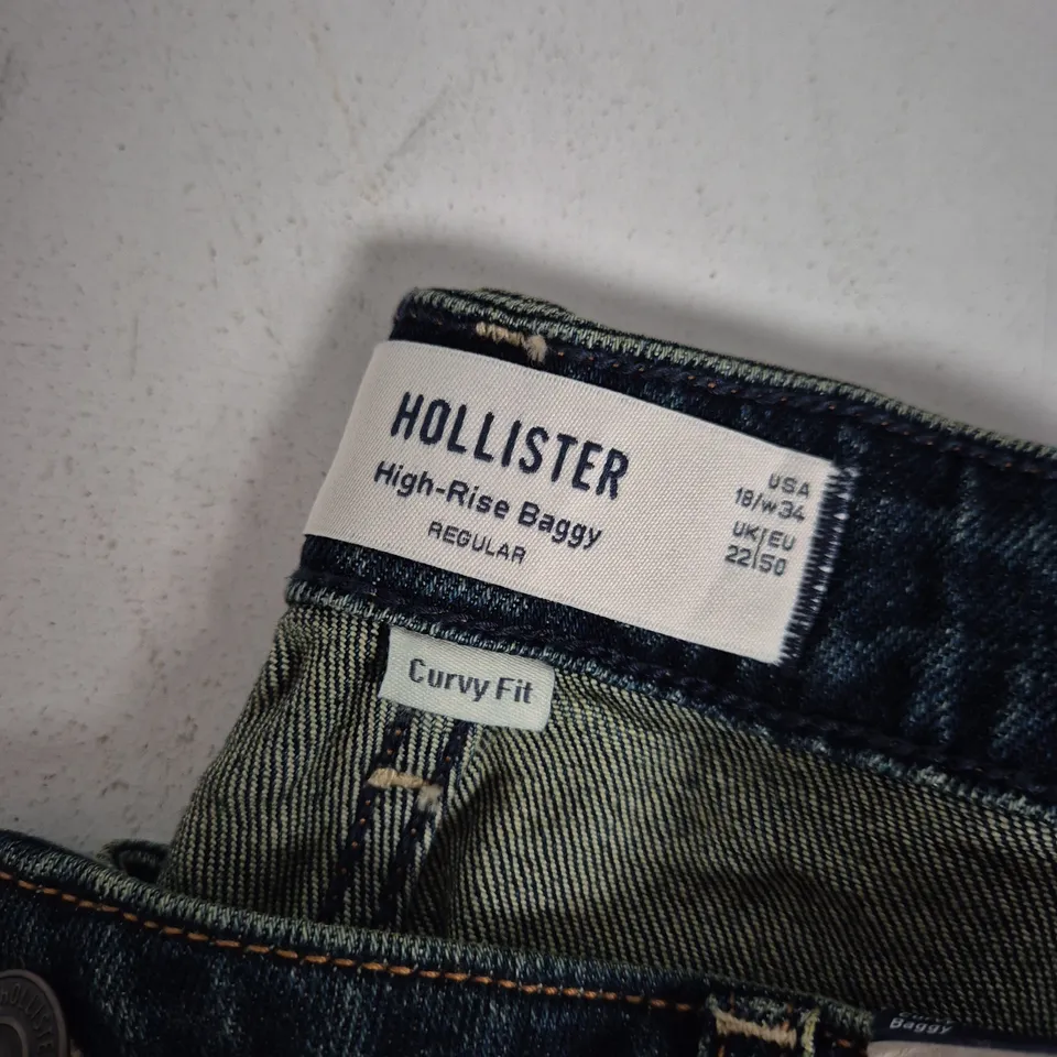 HOLLISTER HIGH-RISE BAGGY JEANS - CURVY FIT, UK 22 (EU 50) – WOMEN