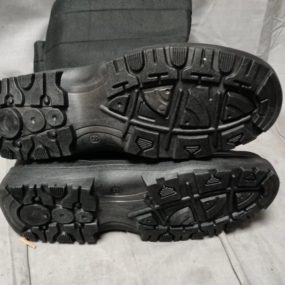 MOUNTAIN WAREHOUSE WOMEN'S BLACK FLEECE-LINED SNOW BOOTS - UK 8