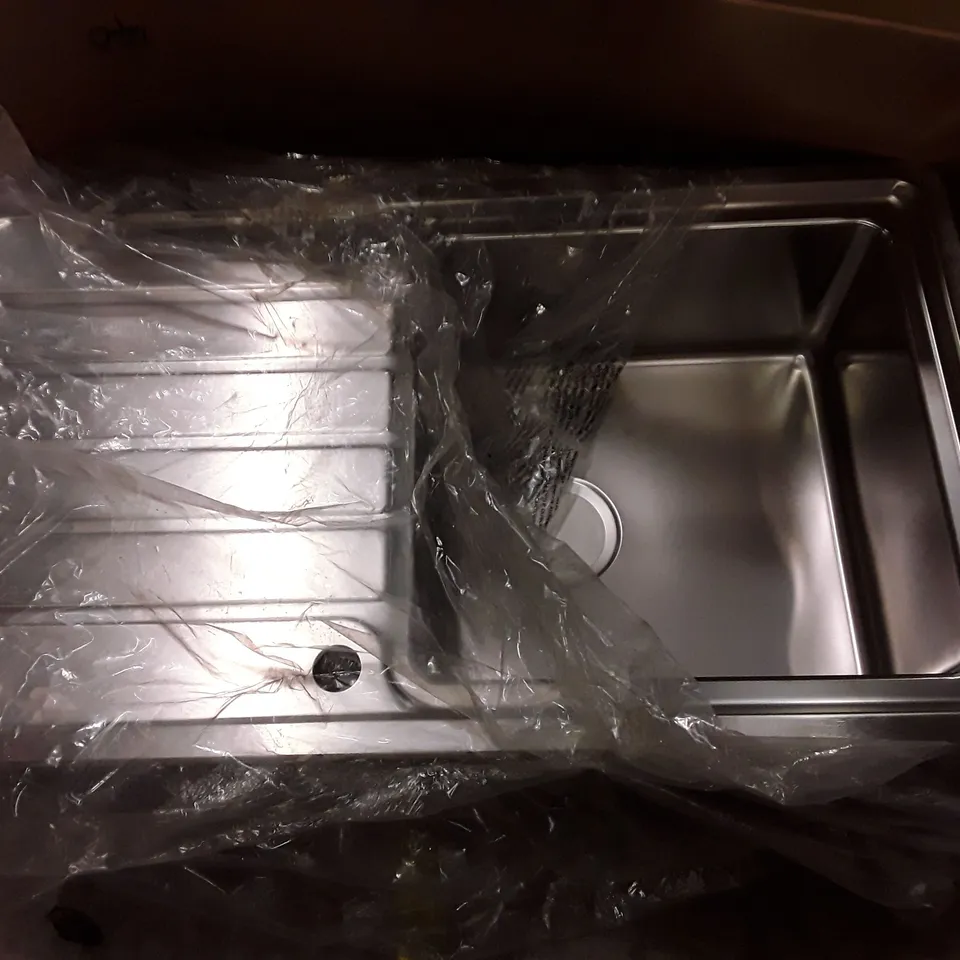 1 BOWL STAINLESS STEEL SINK WITH DRAINER