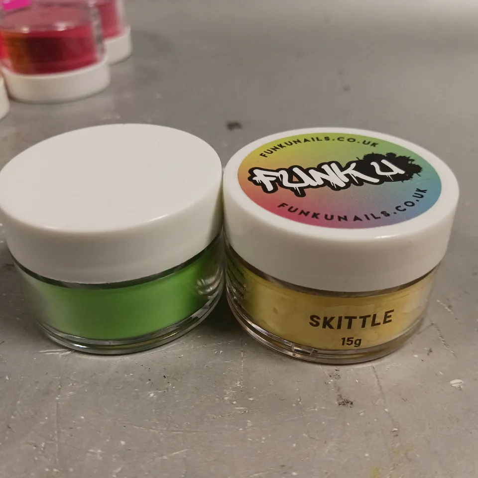 LOT OF 33 ASSORTED 15G ACRYLIC NAIL ART POWDERS