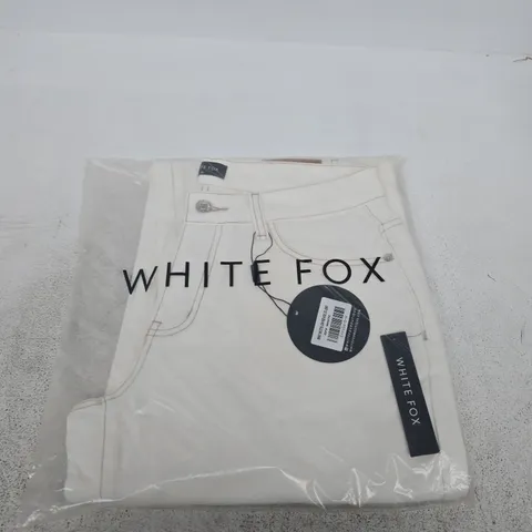 BAGGED WHITE FOX BRING THE STYLE LOW RISE WIDE LEG JEANS - SIZE M