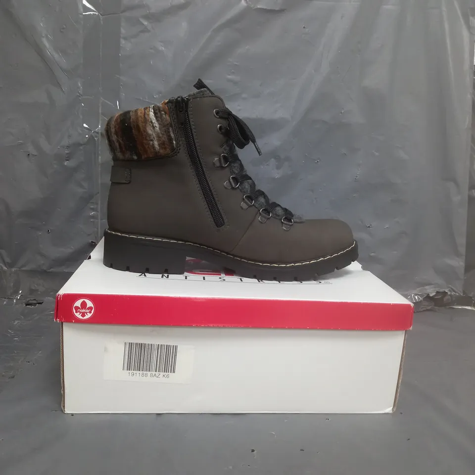 RIEKER MULTI CUFF HIKING BOOTS GREY/NAVY SIZE 6