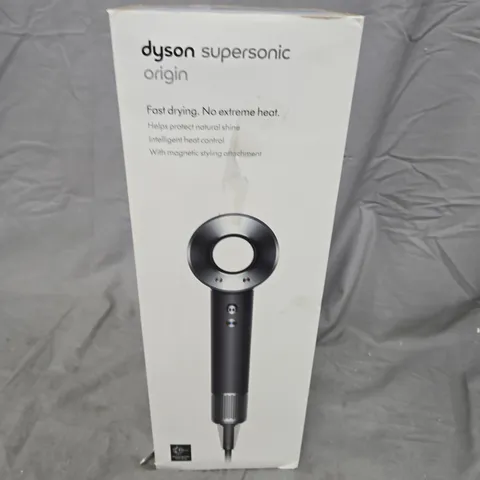 BOXED DYSON SUPPERSONIC ORIGIN