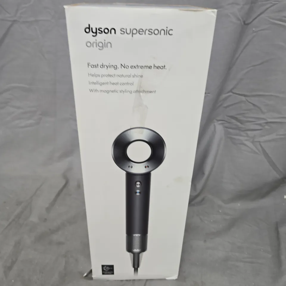 BOXED DYSON SUPPERSONIC ORIGIN