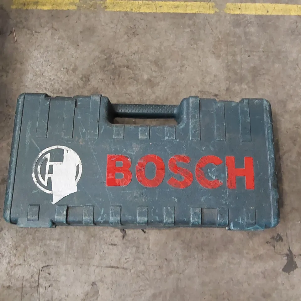 BOSCH 110V RECIPROCATING SAW WITH CASE