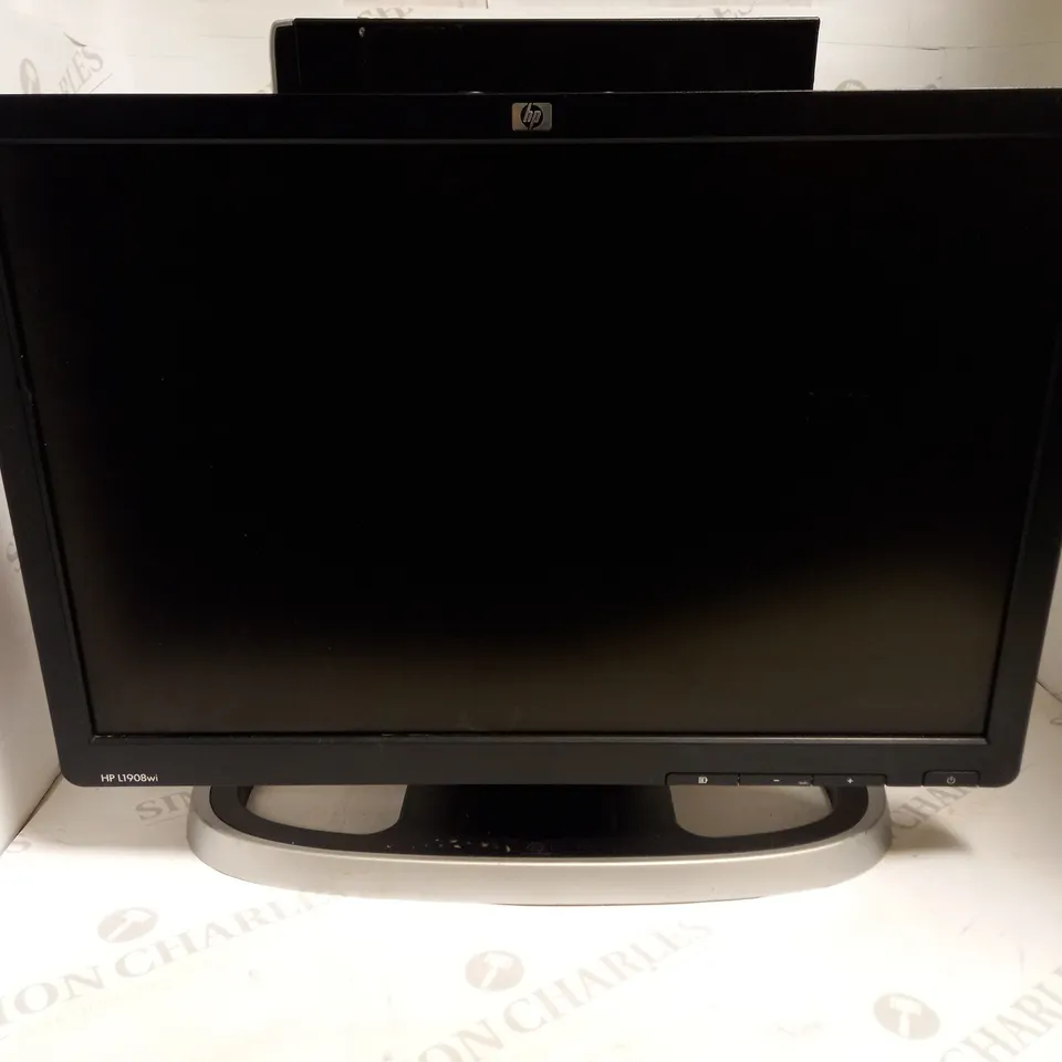 HP COMPAQ 8000 ELITE ULTRA SLIM DESKTOP PC