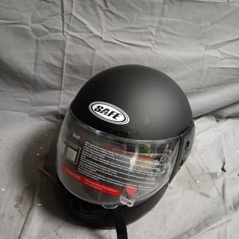 BLACK MATTE FULL-FACE MOTORCYCLE HELMET