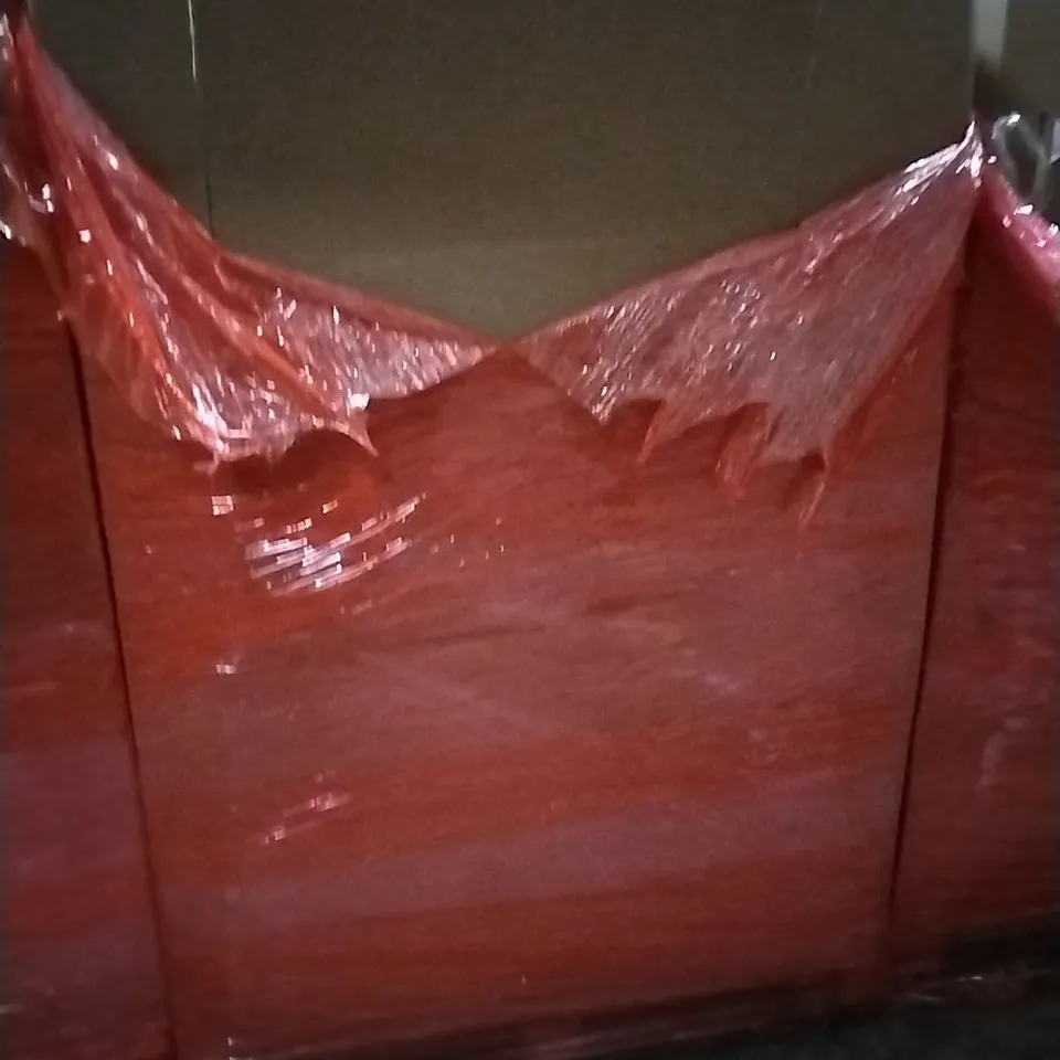 PALLET CONTAINING ASSORTED PRODUCTS INCLUDING STEAM STERILISER AND DRYER, SCOVILLE FRYING PAN, FULL LENGTH MIRROR, REPTILE FLUORESCENT LIGHTS & SLIMLINE HEATER