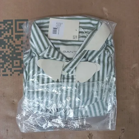 BAGGED GANT CLASSIC POPLIN STRIPE SHORT SLEEVE SHIRT IN HERB GREEN/WHITE SIZE 3XL
