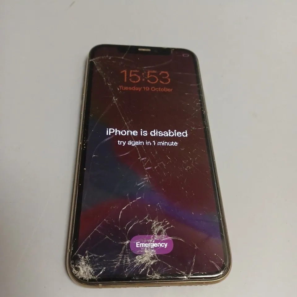 IPHONE 11 PRO 