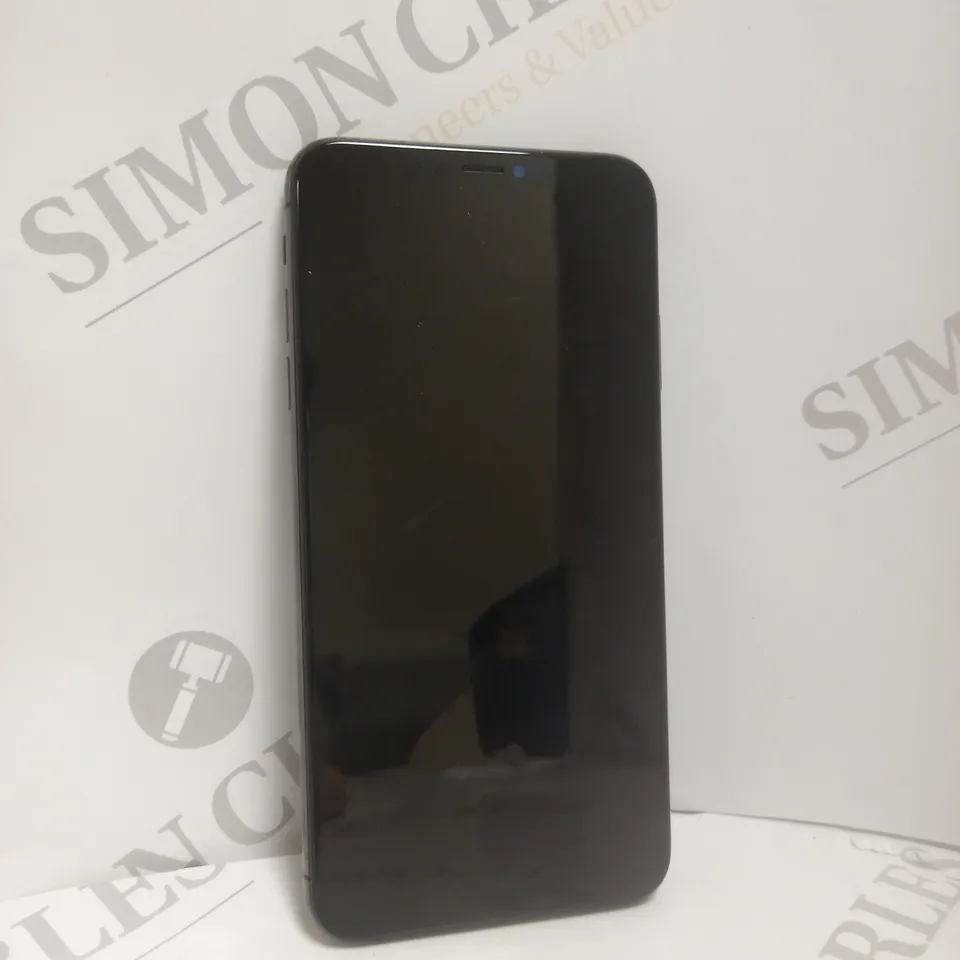APPLE IPHONE SMARTPHONE - MODEL UNSPECIFIED 