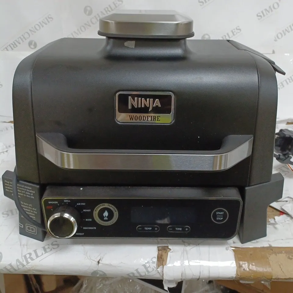 NINJA WOODFIRE ELECTRIC BBQ GRILL & SMOKER OG701UKQ