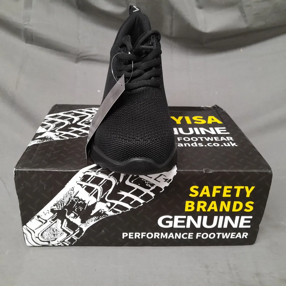 BOXED PAIR OF GUYISA SHAFETY SHOES IN BLACK UK SIZE 6