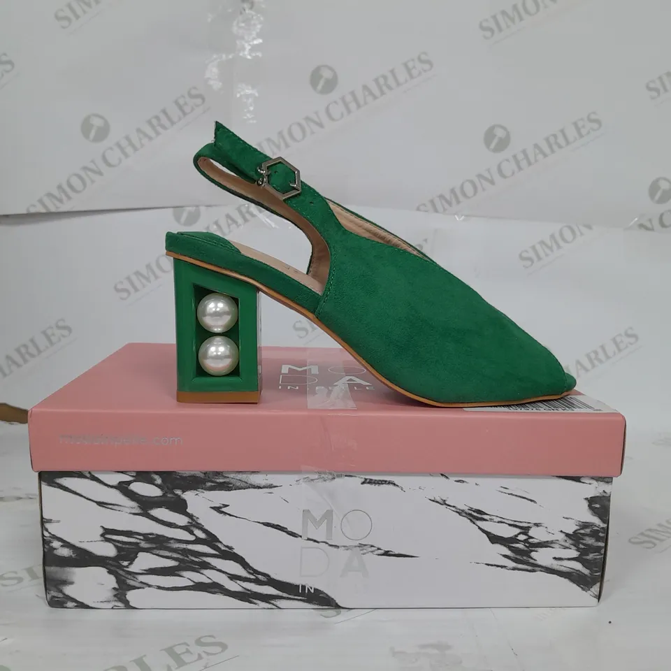MODA IN PELLE PEARLY HEEL SANDAL IN GREEN SIZE 3