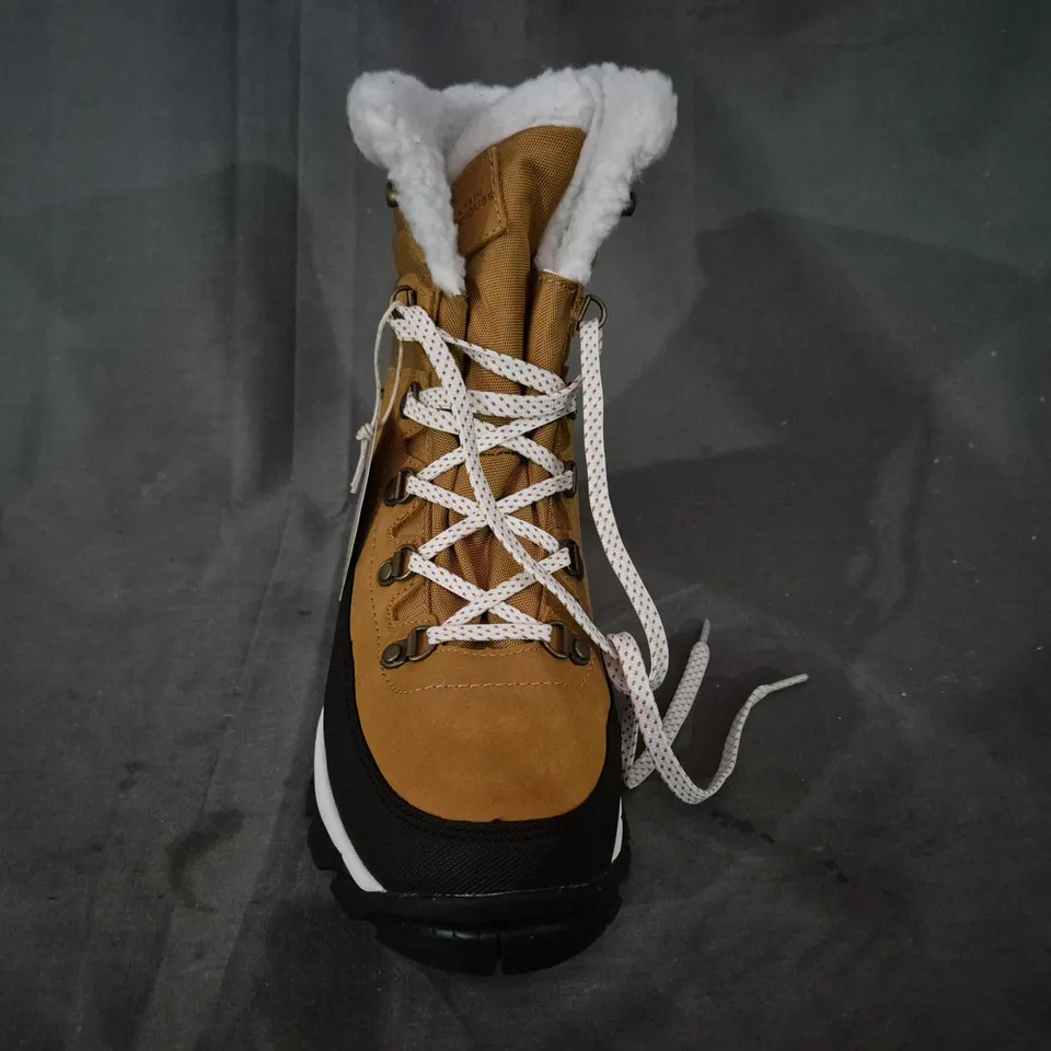 BOXED PAIR OF MOUNTAIN WAREHOUSE WOMEN'S LEATHER WATERPROOF THERMAL SNOWBOOTS IN BROWN UK SIZE 7