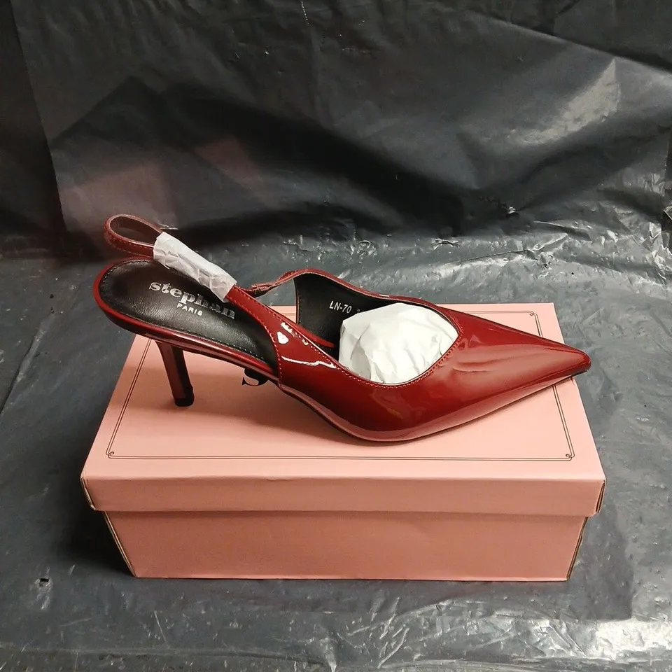 STEPHAN PARIS RED PATENT LEATHER SLINGBACK HEELS WITH POINTED TOE SIZE 38