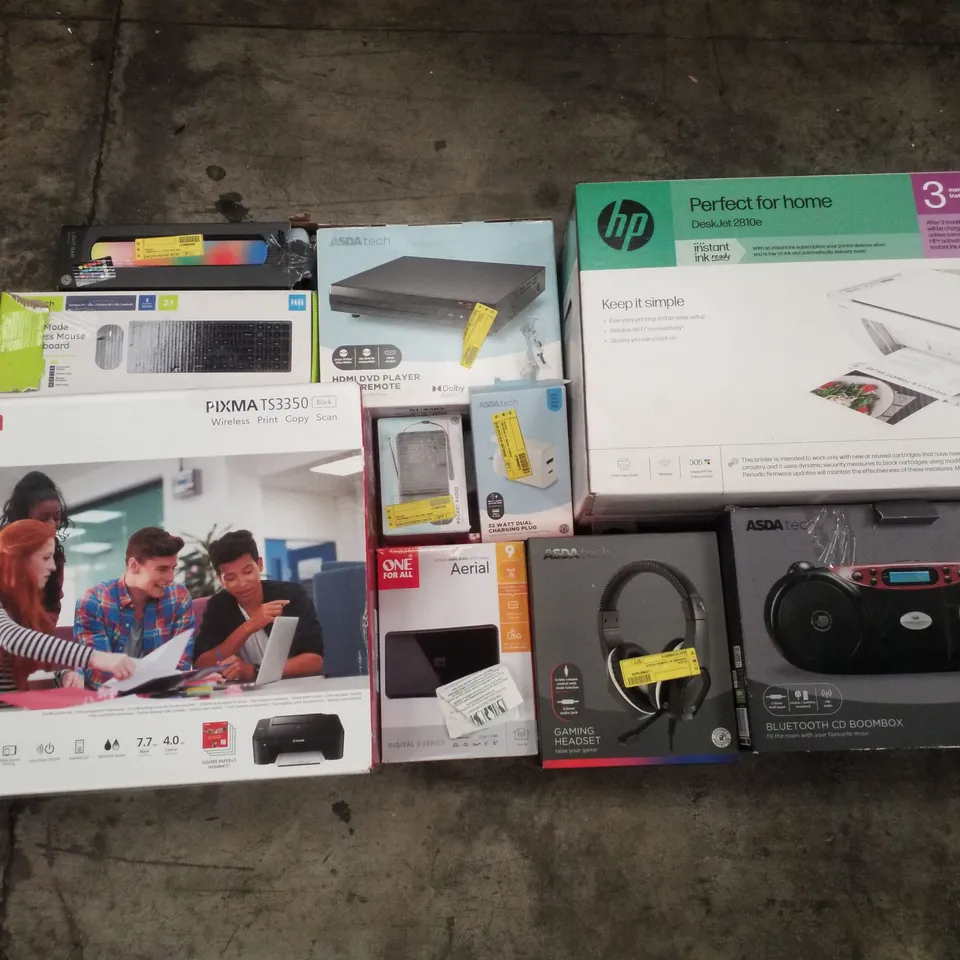 PALLET CONTAINING ASSORTED ELECTRICAL RETURNS INCLUDING HP DESKJET2810E PRINTER, GAMING HEADSET, AERIAL, HDMI DVD PLAYER WITH REMOTE, LIGHT BAR & BLUETOOTH CD BOOMBOX 