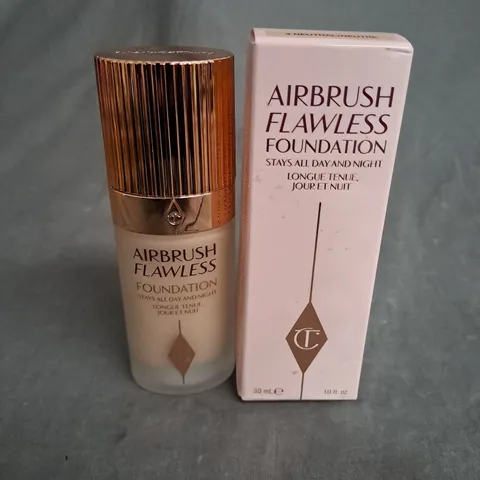 BOXED CHARLOTTE TILBURY AIRBRUSH FLAWLESS FOUNDATION IN 4 NEUTRAL 30ML