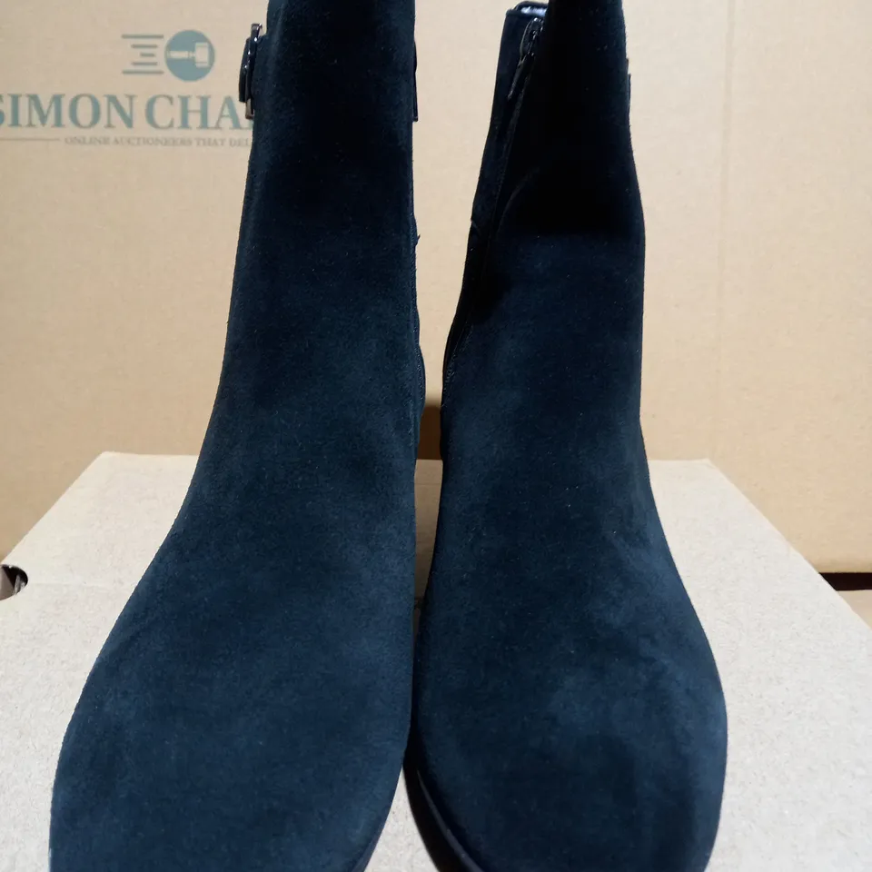 CLARKS LINNAE UP BLACK SUEDE HEELED BOOTS - SIZE 6