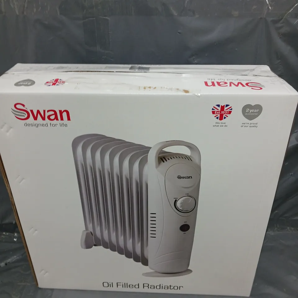 BOXED SWAN 1000W MINI OIL HEATER - WHITE - COLLECTION ONLY  RRP £29