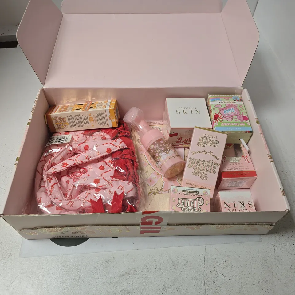 PLOUISE GIFT BOX TO INCLUDE PEEL THE LOVE PEEL OFF MASK, BESTIE BALM ETC