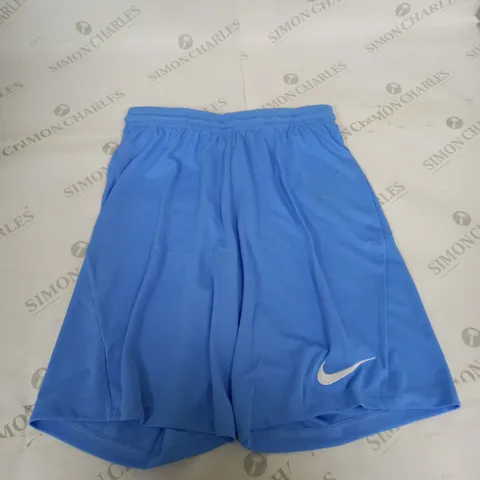 NIKE SLIM FIT CASUAL SHORTS SIZE S