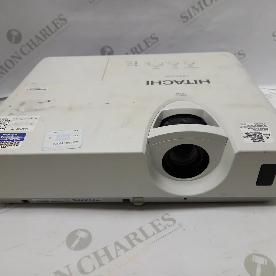 HITACHI CP-EX250N 2700 LUMEN LCD PROJECTOR