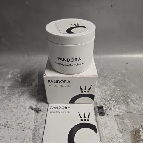 BOXED PANDORA GENTLE JEWLLERY CLEANER KIT