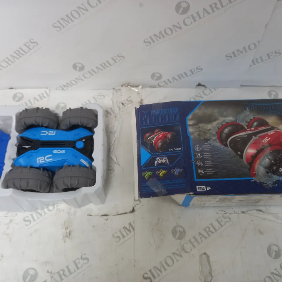 AMPHIBIOUS STUNT CAR REMOTE CONTROL BOXED 