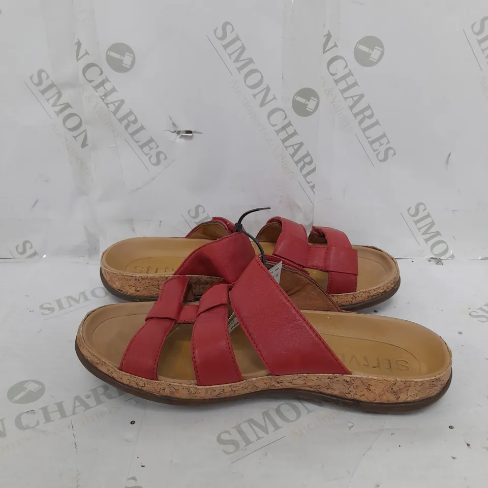 BOXED PAIR OF STRIVE SAMOA TRIPLE STRAP SANDALS IN SCARLET SIZE 5