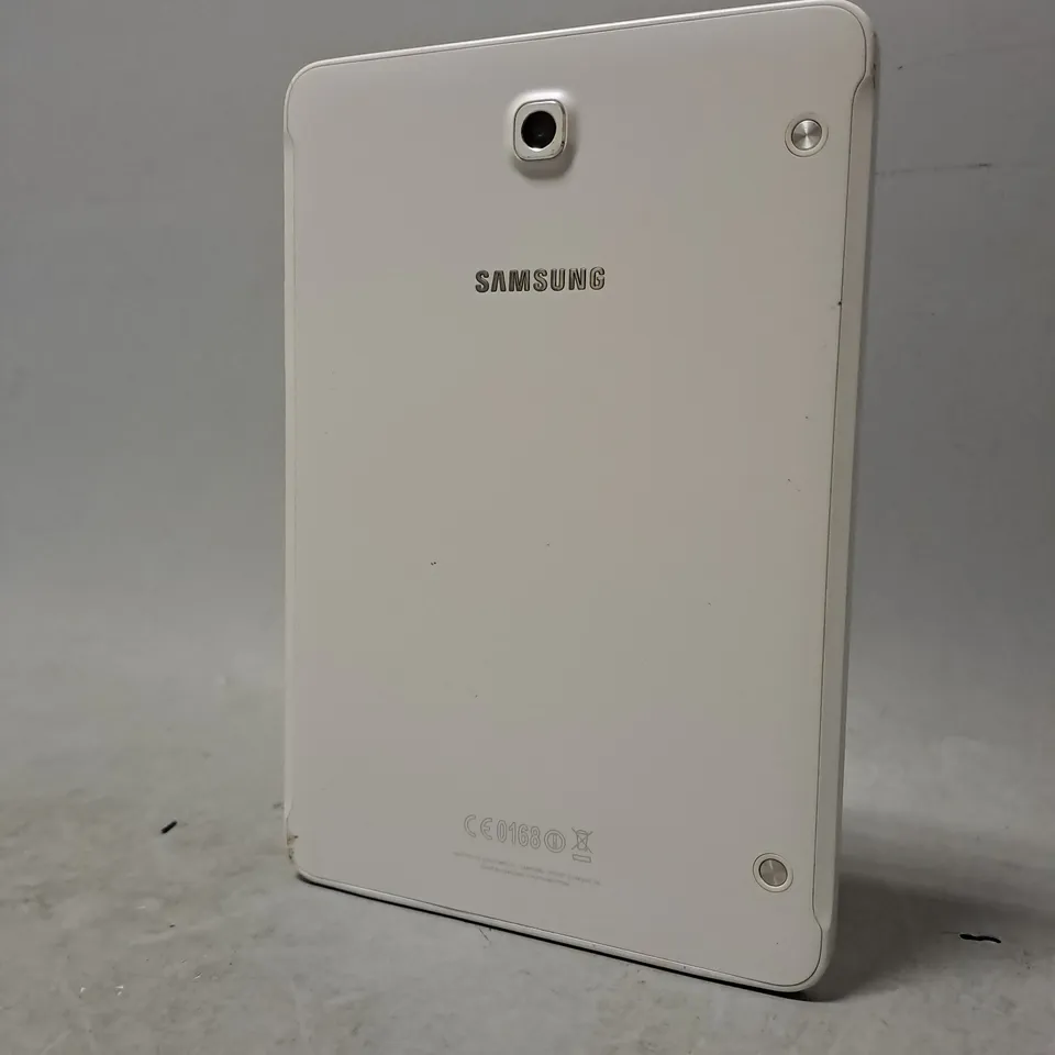 SAMSUNG GALAXY TAB S2 - SM-T710