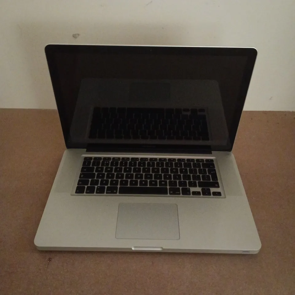 APPLE MACBOOK PRO MODEL A 1286