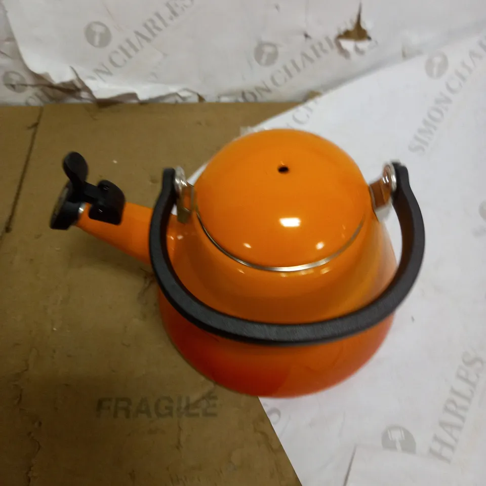 LE CREUSET KONE STOVE-TOP KETTLE 