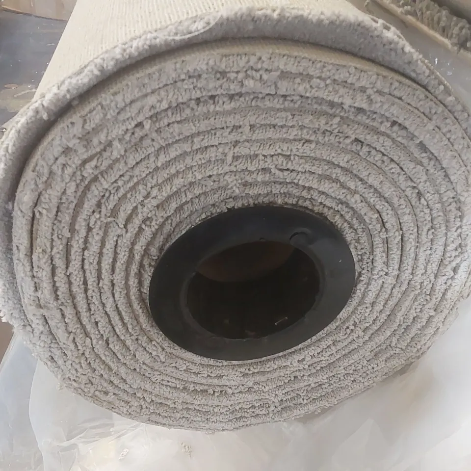 ROLL OF QUALITY NEW EC HEARTLAND FRANKLEY CARPET - APPROXIMATELY 9.2 x 5m