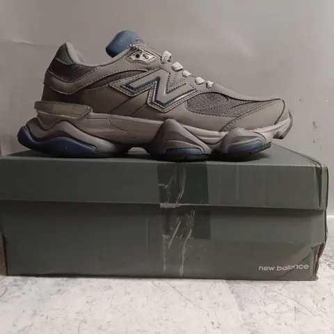 BOXED PAIR OF NEW BALANCE 9060 TRAINERS IN GREY SIZE UK 8