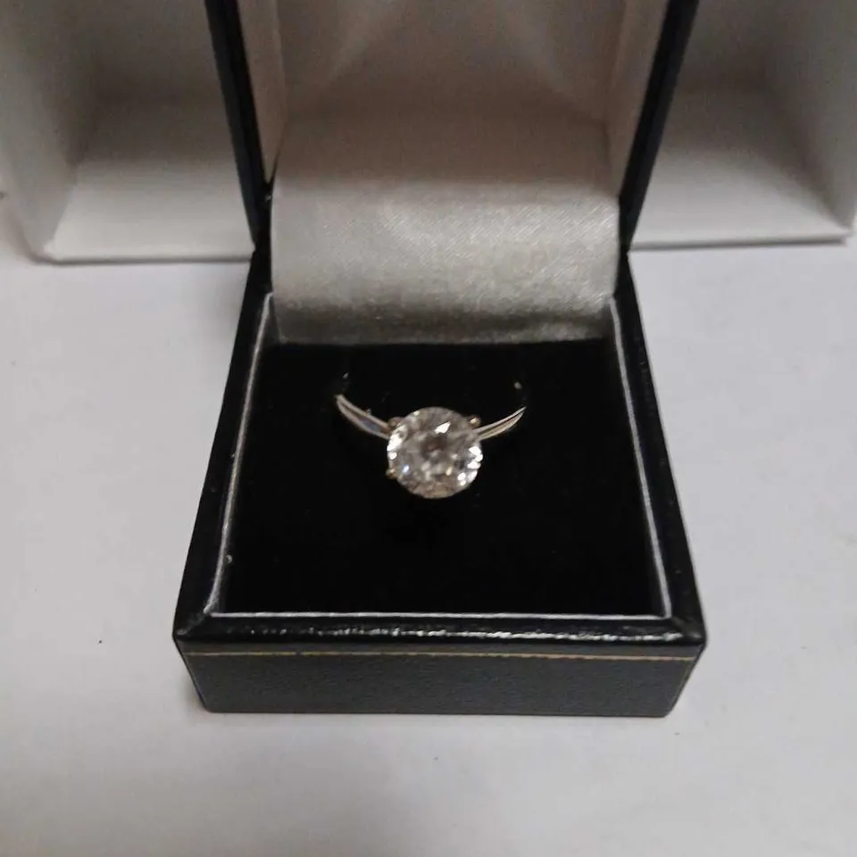 OUTLET DIAMONIQUE 2CT TW 100 FACET SOLITAIRE RING 9CT GOLD