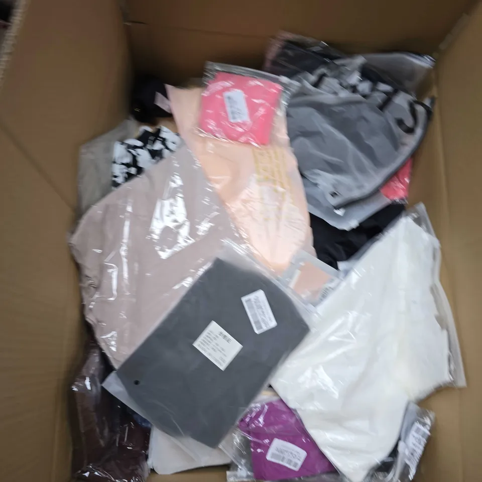 LARGE BOX OF APPROXIMATELY 20 ASSORTED CLOTHING ITEMS IN VARIOUS SIZES, STYLES AND COLOUR 
