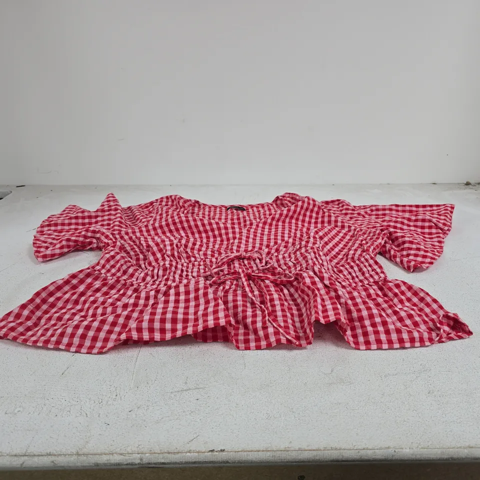 NOBODYS CHILD RED/WHITE CHECK TOP SIZE 22
