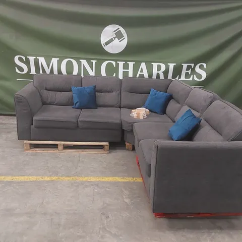 QUALITY DESIGNER FABRIC UPHOLSTERED CORNER SOFA