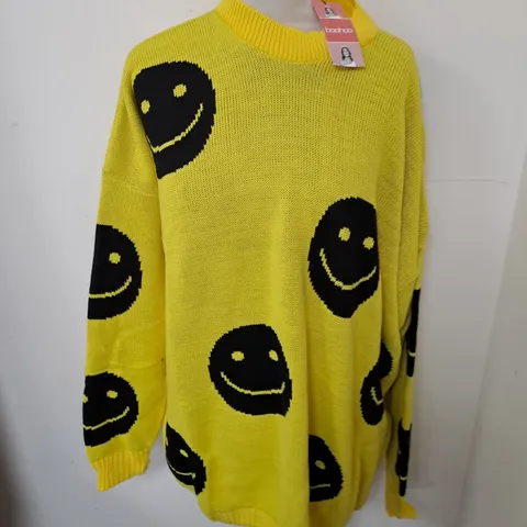 BOOHOO OVERSIZED SMILEY JUMPER - M