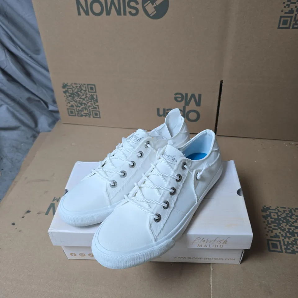 BLOWFISH MALIBU WHITE LOW-TOP SNEAKERS UK 7