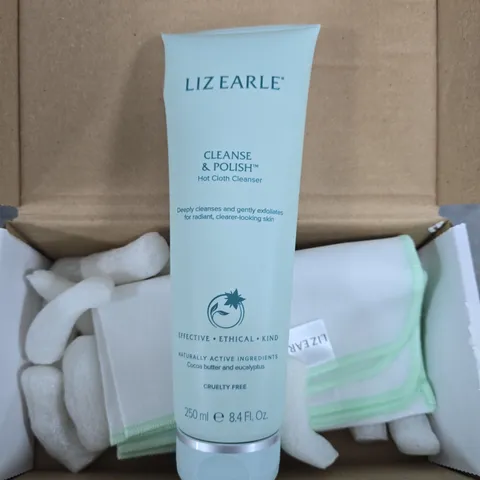 Liz Earle Cleanse & Polish Hot Cloth Cleanser 250 ml